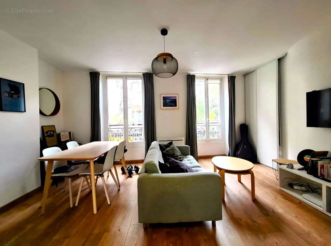 Appartement à PARIS-20E