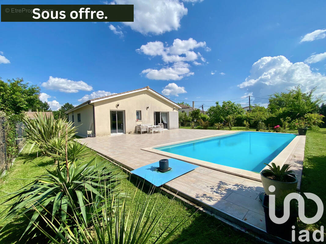 Photo 1 - Maison à BEYCHAC-ET-CAILLAU