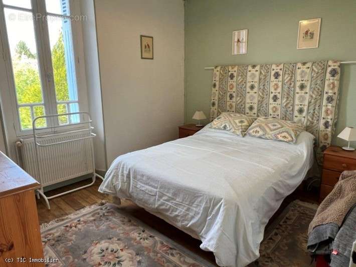 Maison à CELLEFROUIN