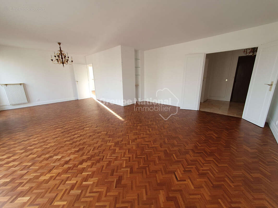 Appartement à VERSAILLES
