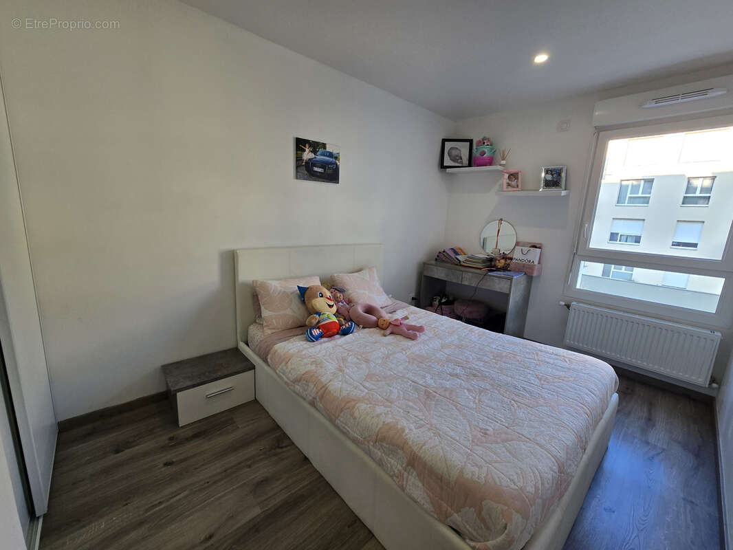 Appartement à SAINT-MARTIN-D'HERES