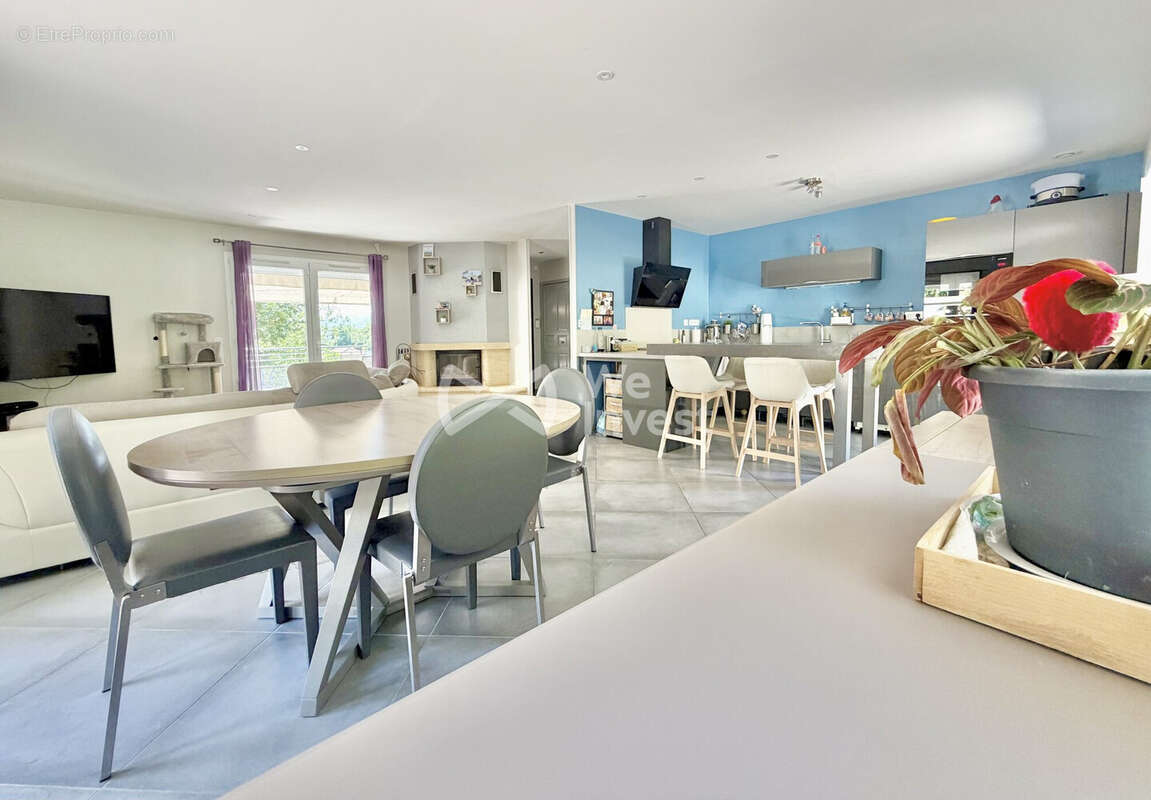 Maison 127 m² à Enval  - photo 5