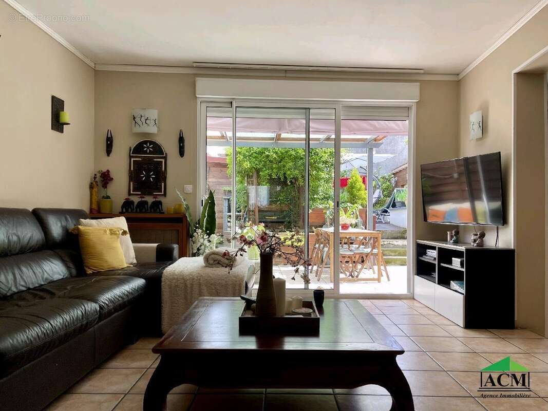 Maison à MERY-SUR-OISE