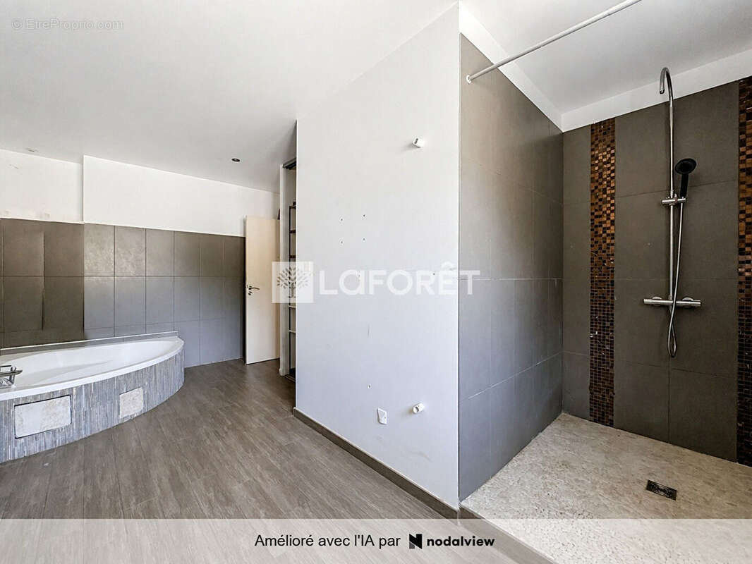 Maison La Grande Motte 7 pièce(s) 198 m2 - photo 5