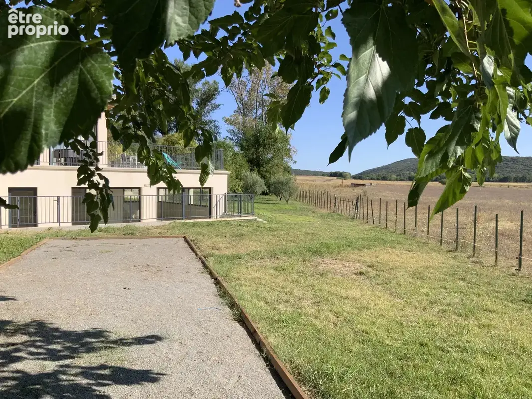 Propriété de 380 m2 avec vue panoramique sur les montagnes. - photo 4