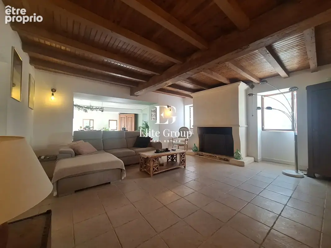 A vendre belle maison en pierre à Triac Lautrait 9 pièces 246 m2 - photo 7