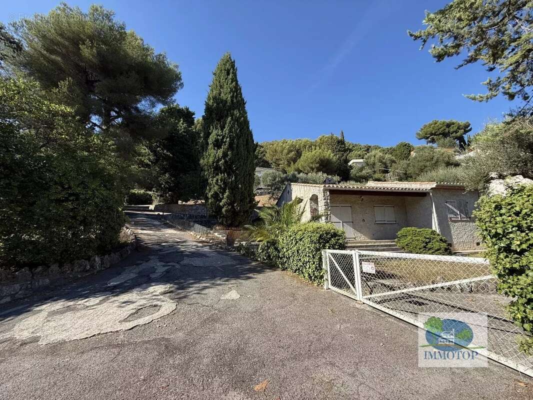 Maison à ROQUEBRUNE-CAP-MARTIN