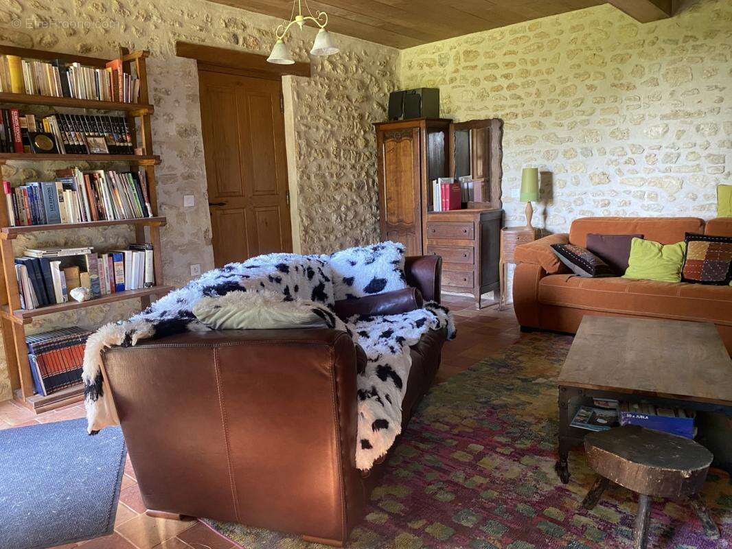 Maison à APPENAI-SOUS-BELLEME