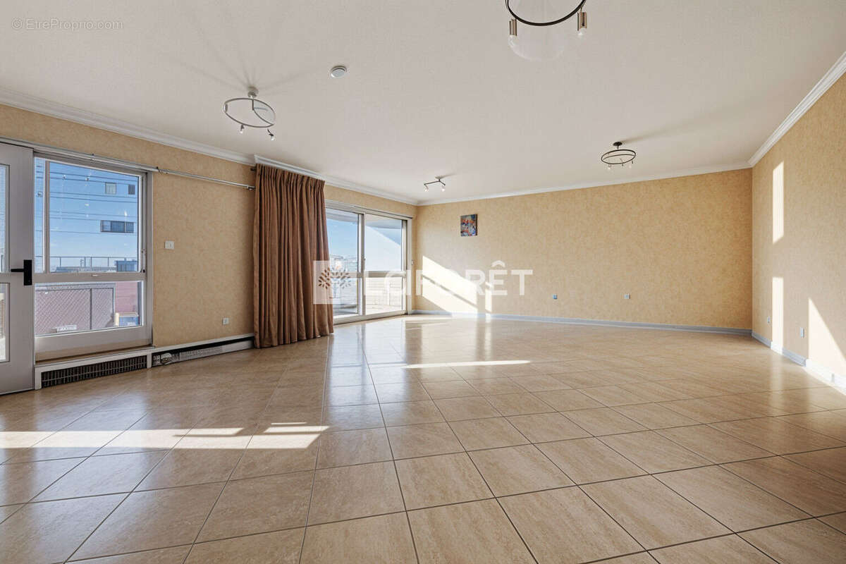 Appartement à RILLIEUX-LA-PAPE