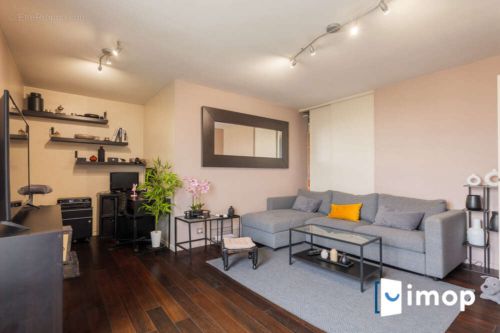 Appartement à BONNEUIL-SUR-MARNE