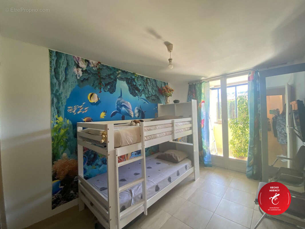 Appartement à COGOLIN
