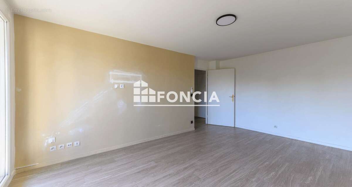 Appartement à ROSNY-SOUS-BOIS