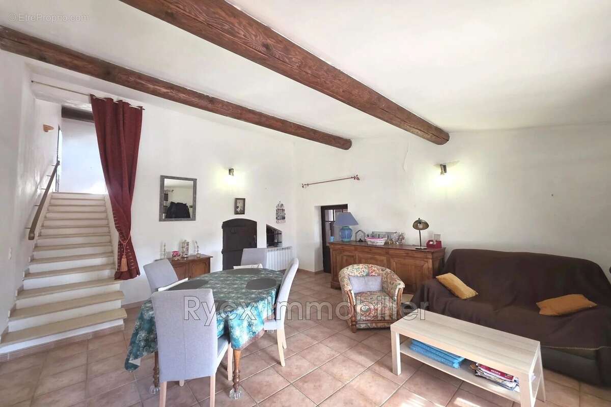 Maison 95 m² à Saignon  - photo 6