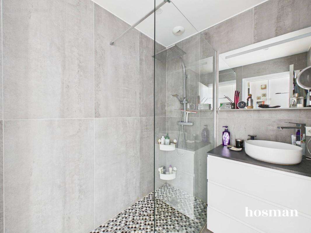 Appartement à PARIS-20E