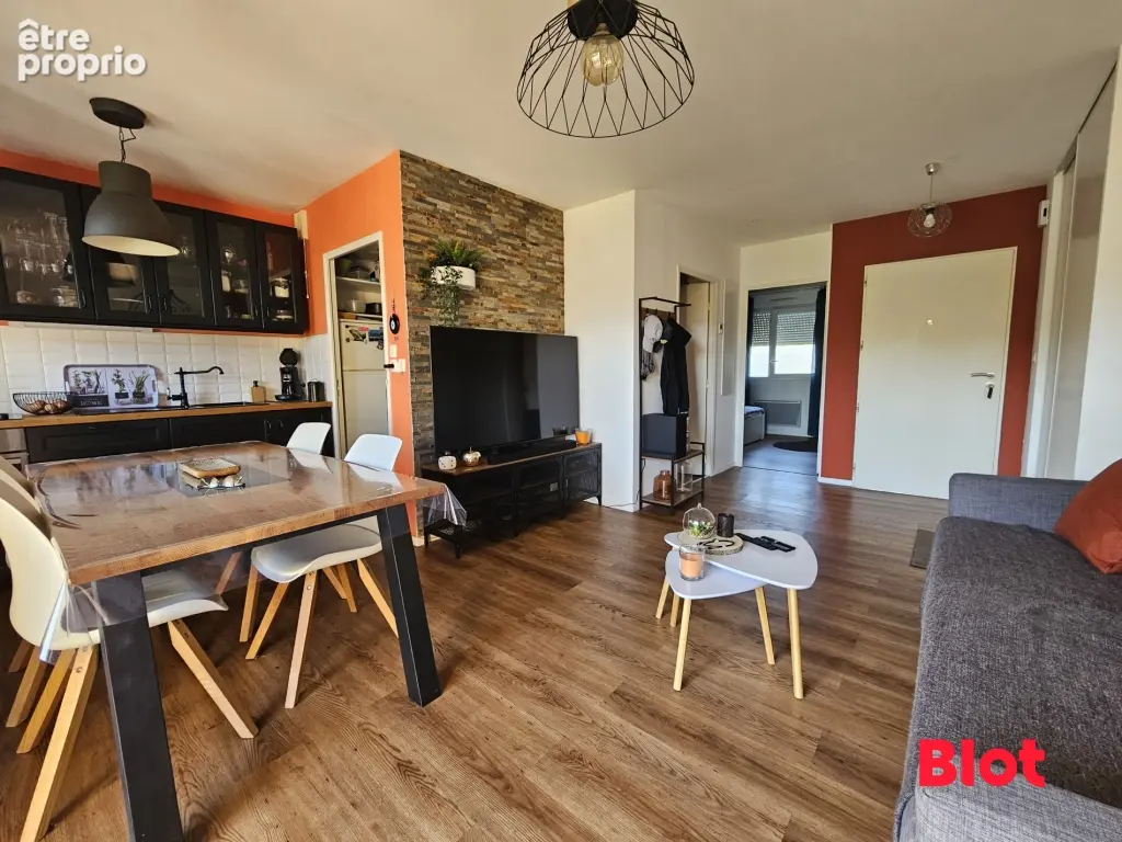 Photo Appartement à Saint-Meen-Le-Grand au prix de 122 500€