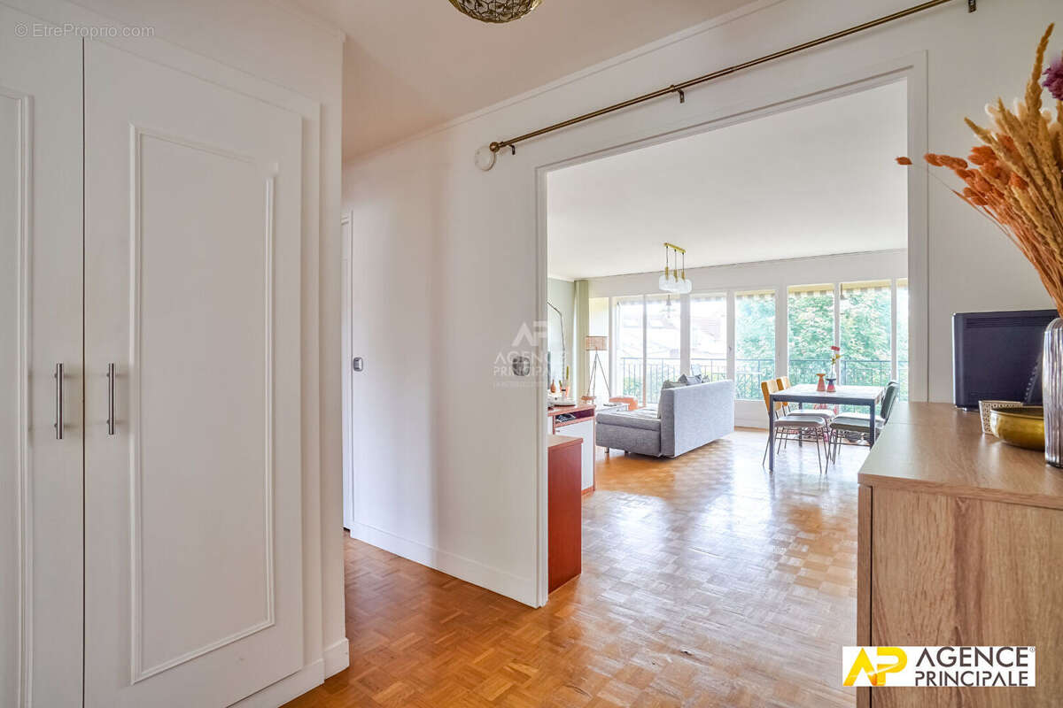 Appartement à MAISONS-LAFFITTE