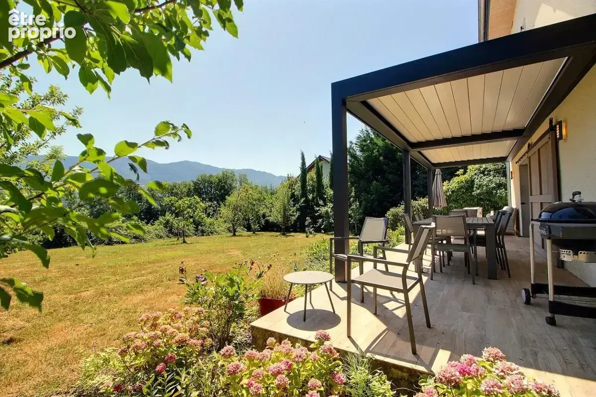 Maison indépendante de 218.63 m², terrain de 1928 m² - photo 18
