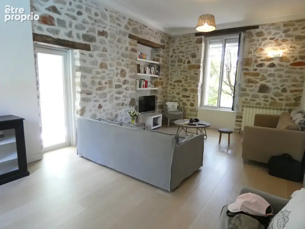 Alès, superbe maison de maître avec piscine à deux pas du centre ville. - photo 7
