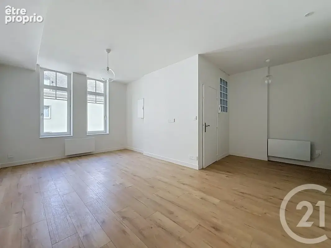 Appartement 2 pièces 47 m² à vendre à Lille (59800) - photo 2