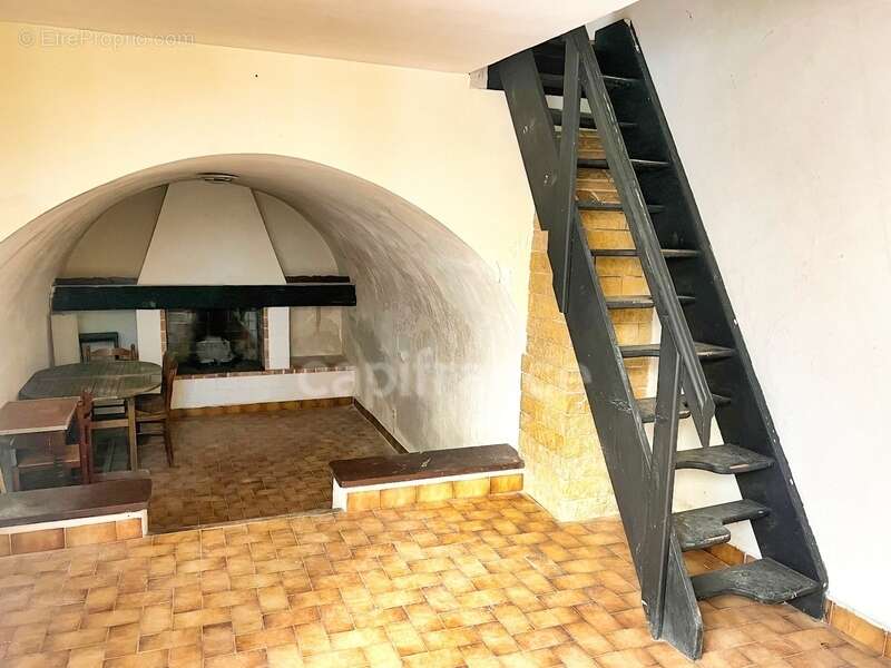 Maison à CERESTE