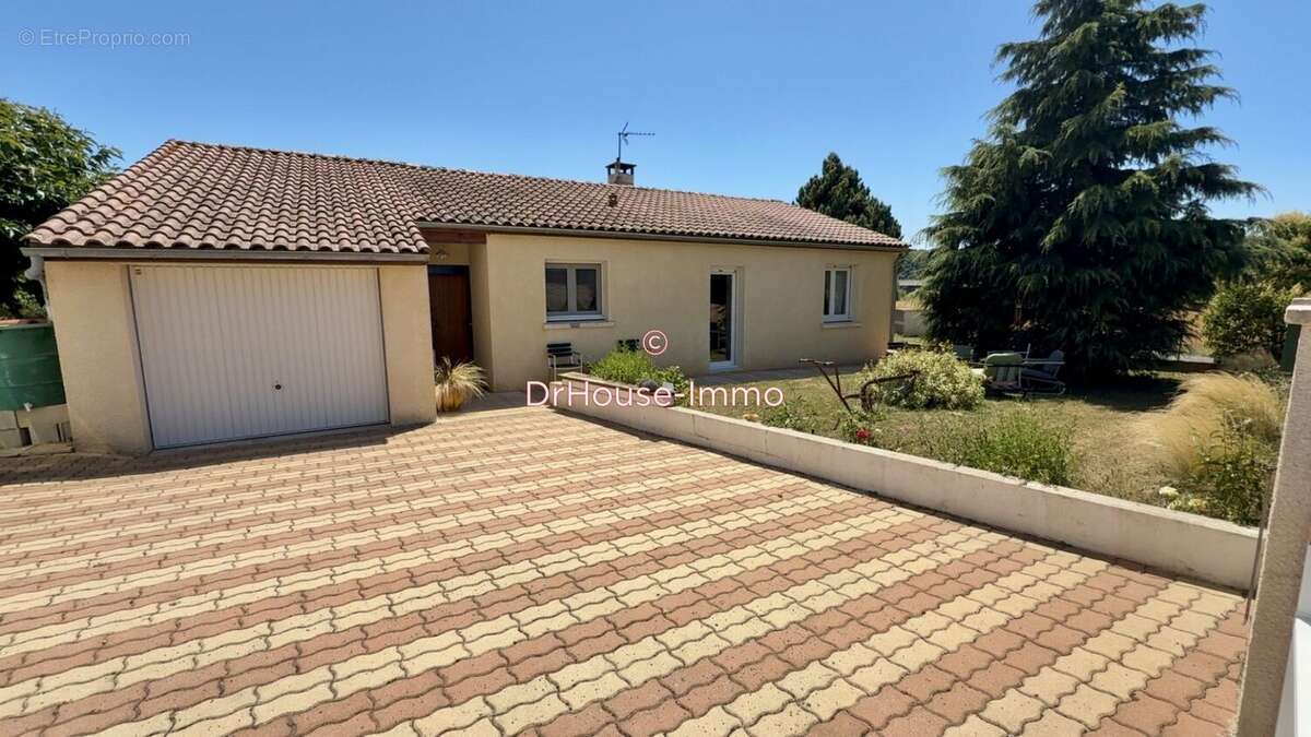 Maison à LAMAGDELAINE