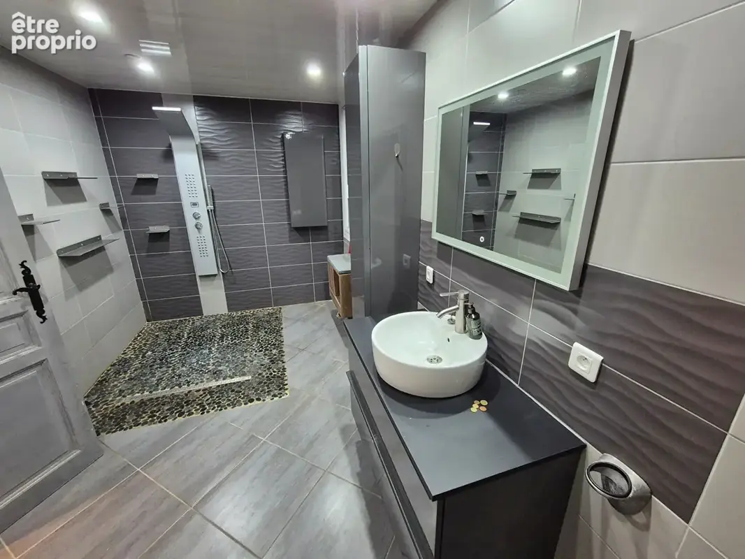 Maison Serres/Arget  T5 de136 m2 sur terrain de 2050 m² - photo 10