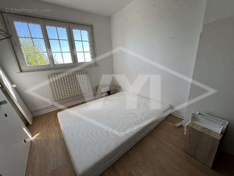 Maison 100 m² à Combs-La-Ville  - photo 10