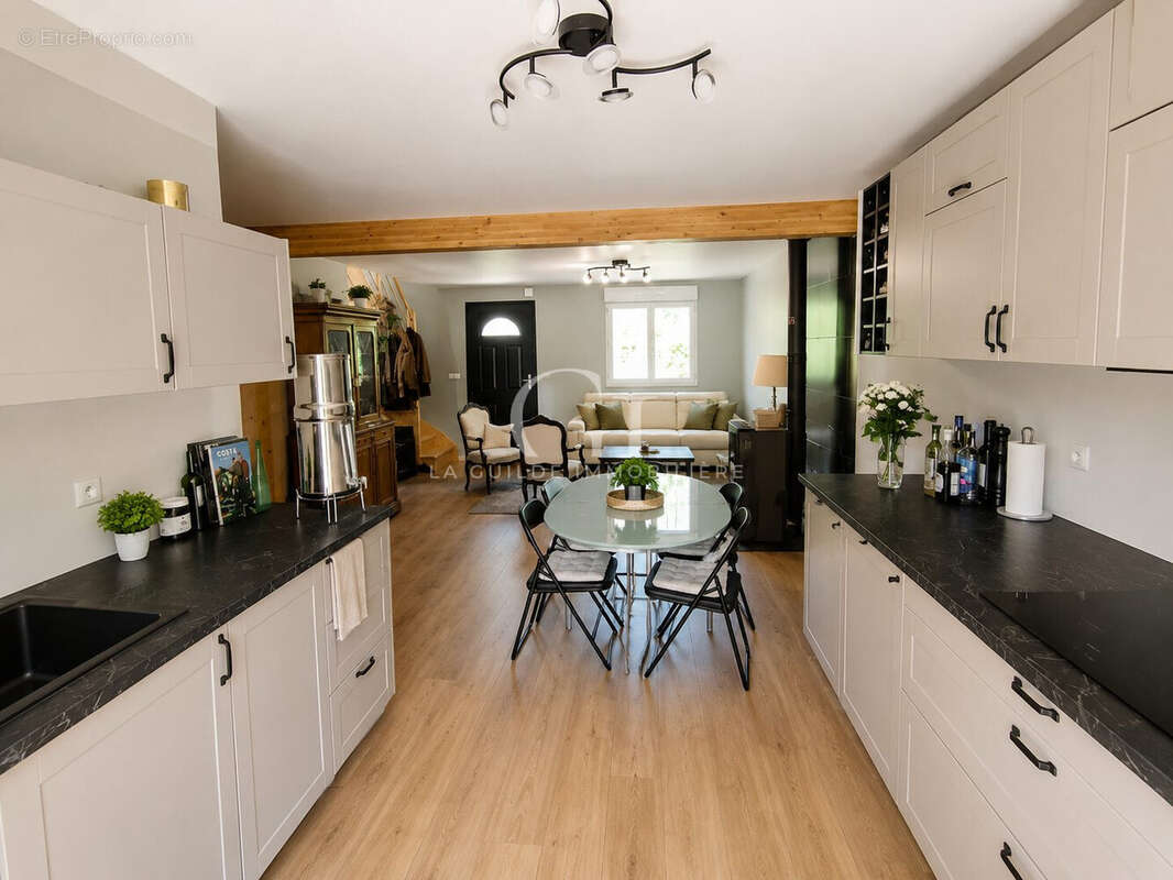 Maison 84 m² à Brion  - photo 5