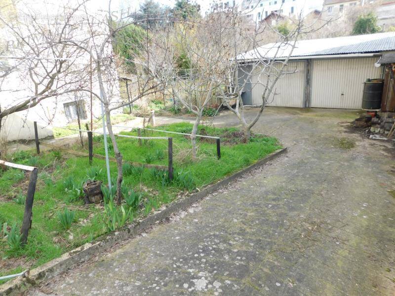 Terrain à LA COURNEUVE