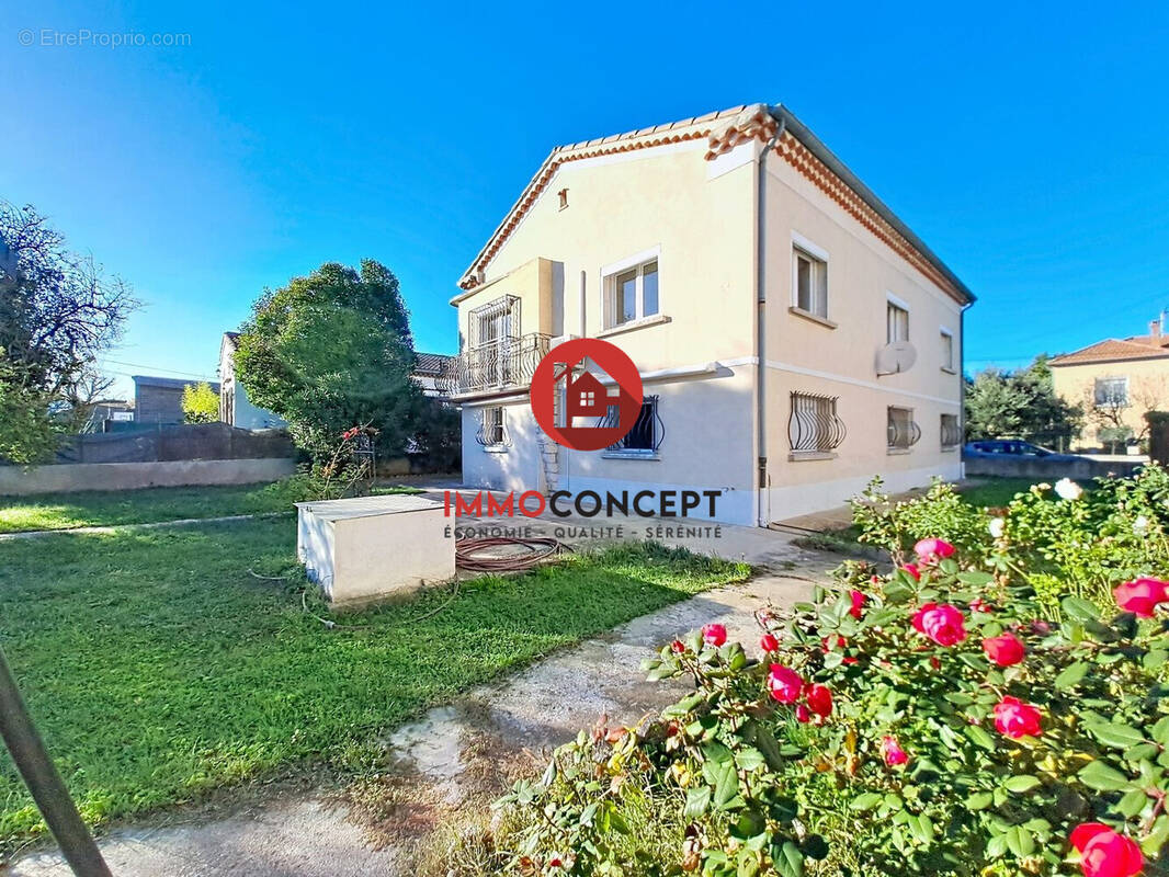 Maison à ROQUEMAURE