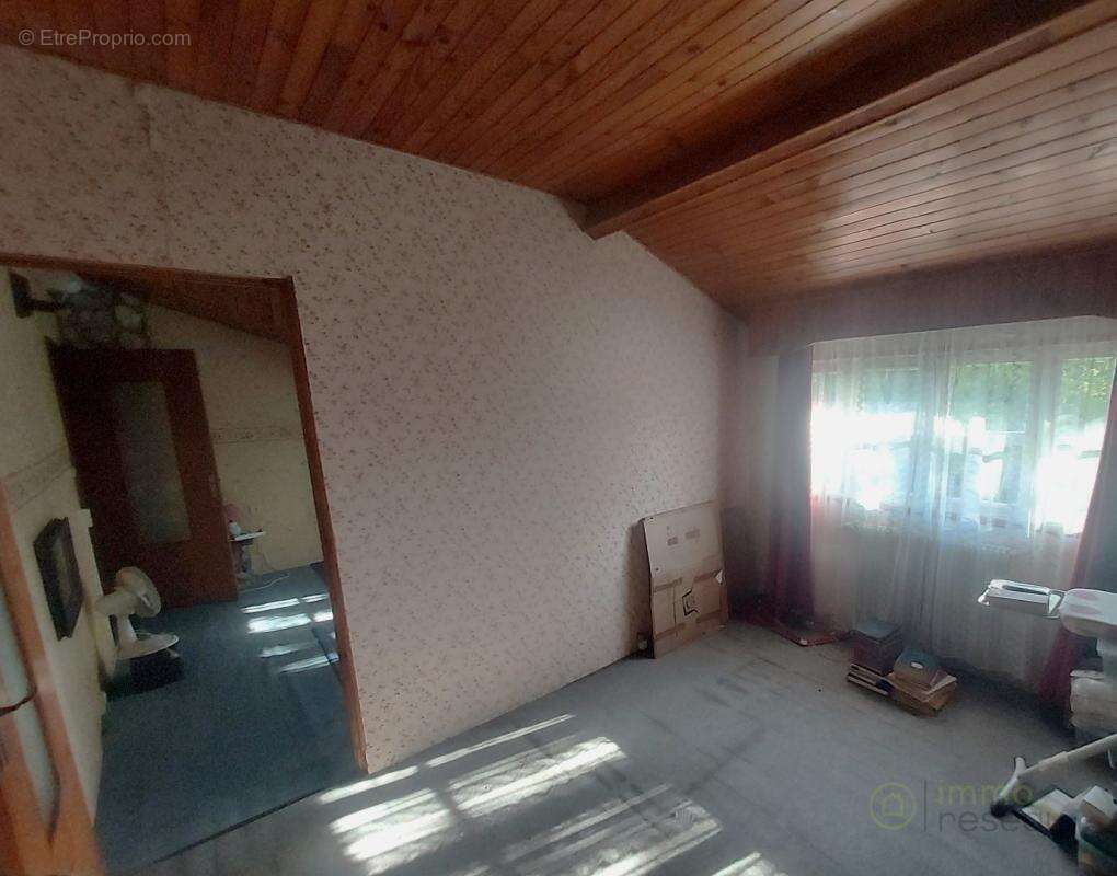 Maison 6 pièces 107 m² à vendre à Sainte-Genevieve (60730) - photo 12