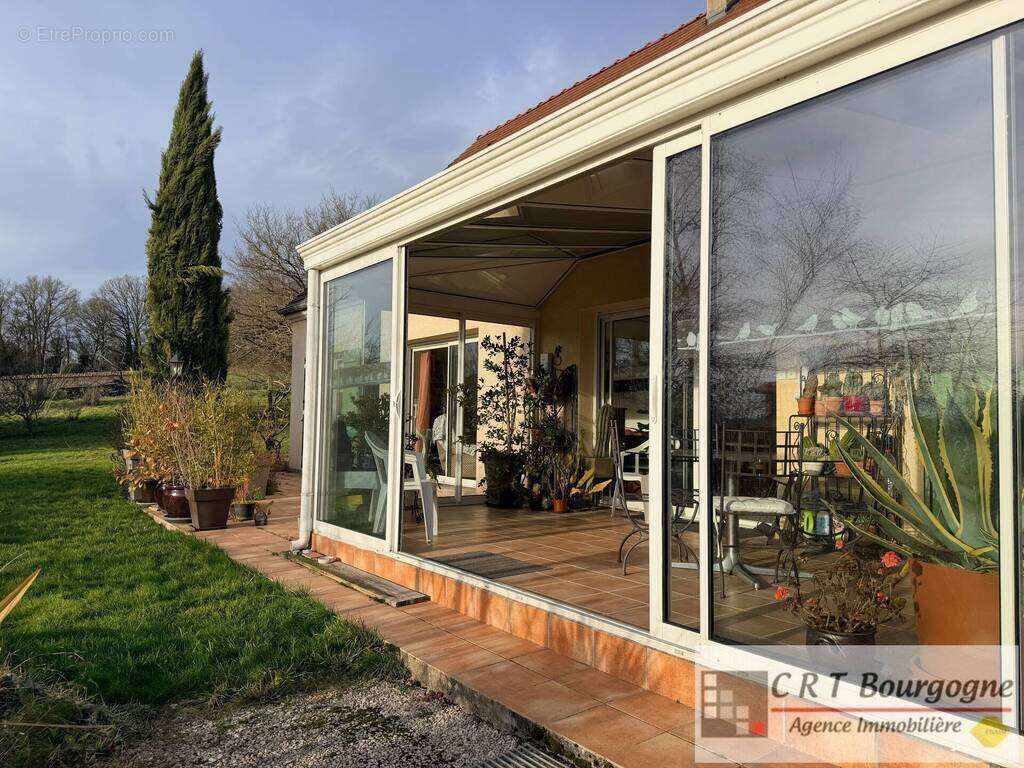 Maison à VILLIERS-SAINT-BENOIT