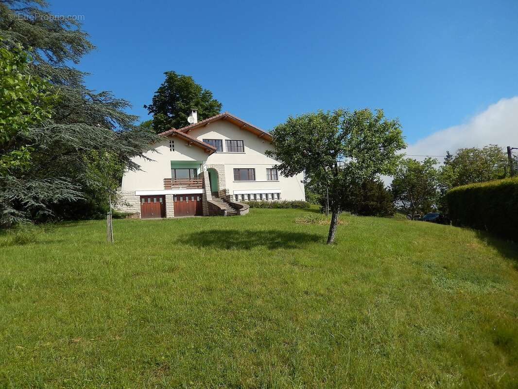 Maison 206 m² à Vetraz-Monthoux  - photo 2
