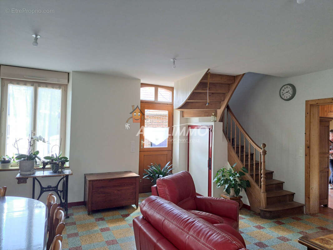 Maison à SAINT-CALAIS