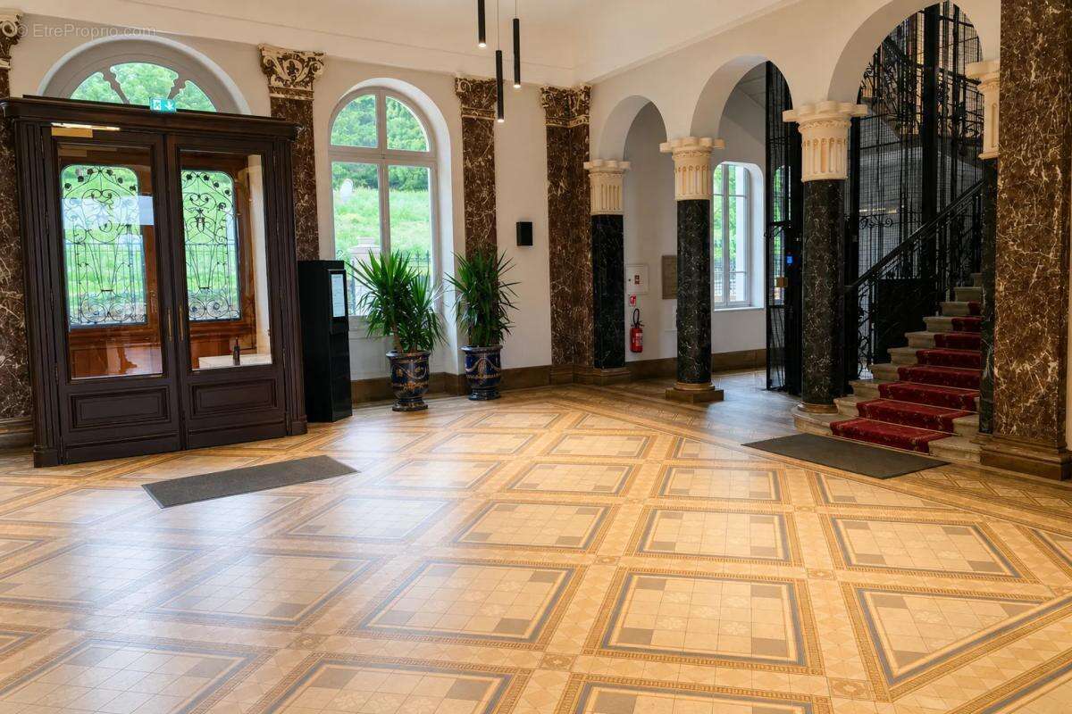 T2 34 m² loué à Aix-les-Bains, vue Château - photo 2