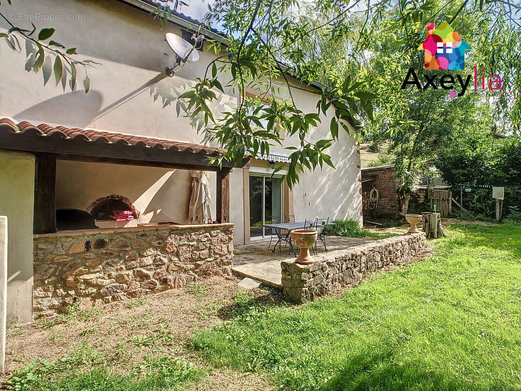 Maison à SAINT-MARTIN-D'ESTREAUX