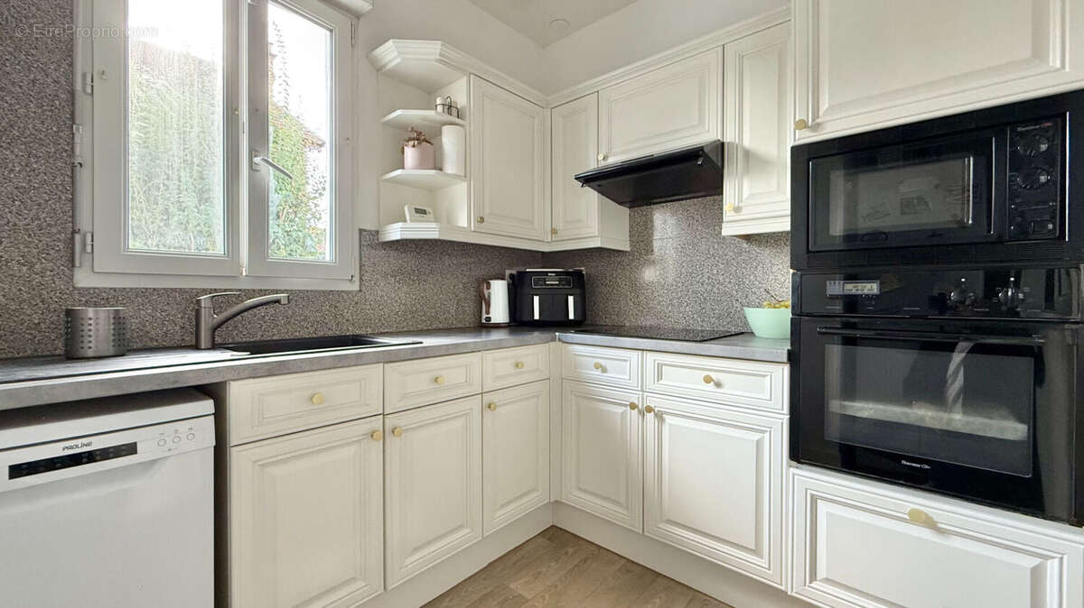 Maison à CORBEIL-ESSONNES