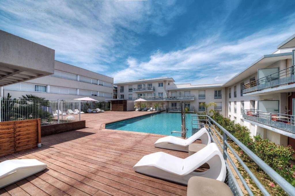 INVESTISSEMENT LOCATIF  ANTIBES  Résidence Le Maestria - 6.81 % de rentabilité - photo 12