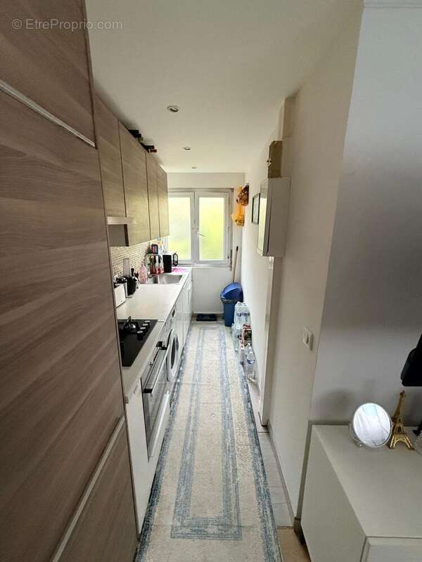 Appartement à LES PAVILLONS-SOUS-BOIS