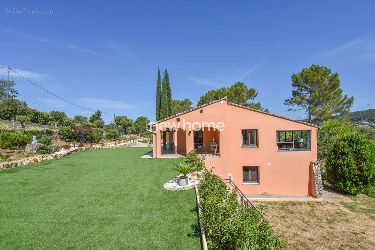 Maison à LORGUES