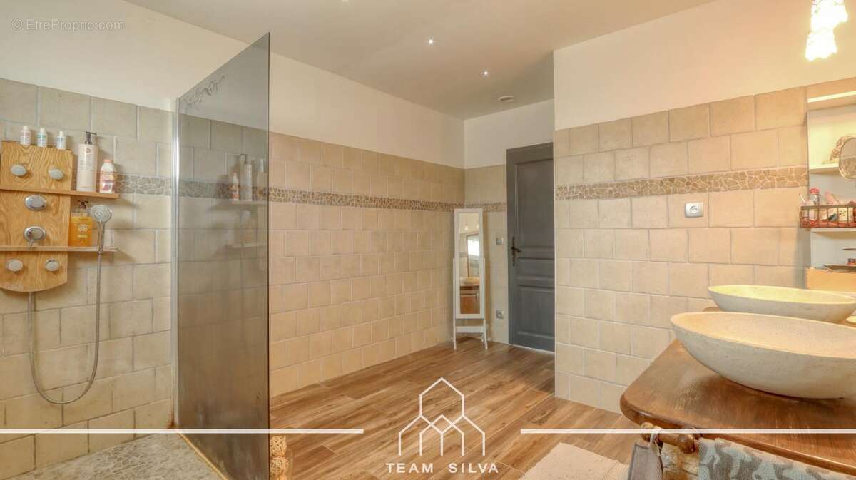 Maison à SAINT-QUENTIN-FALLAVIER