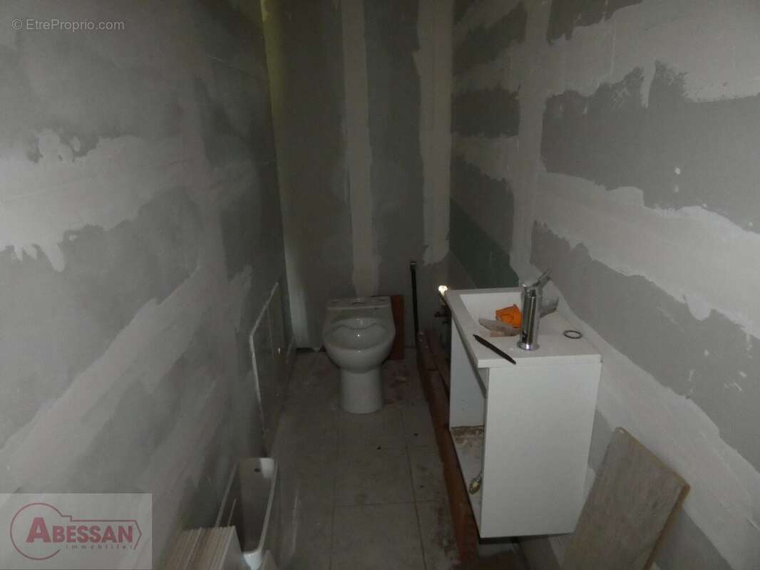 Commerce à CORDES-SUR-CIEL