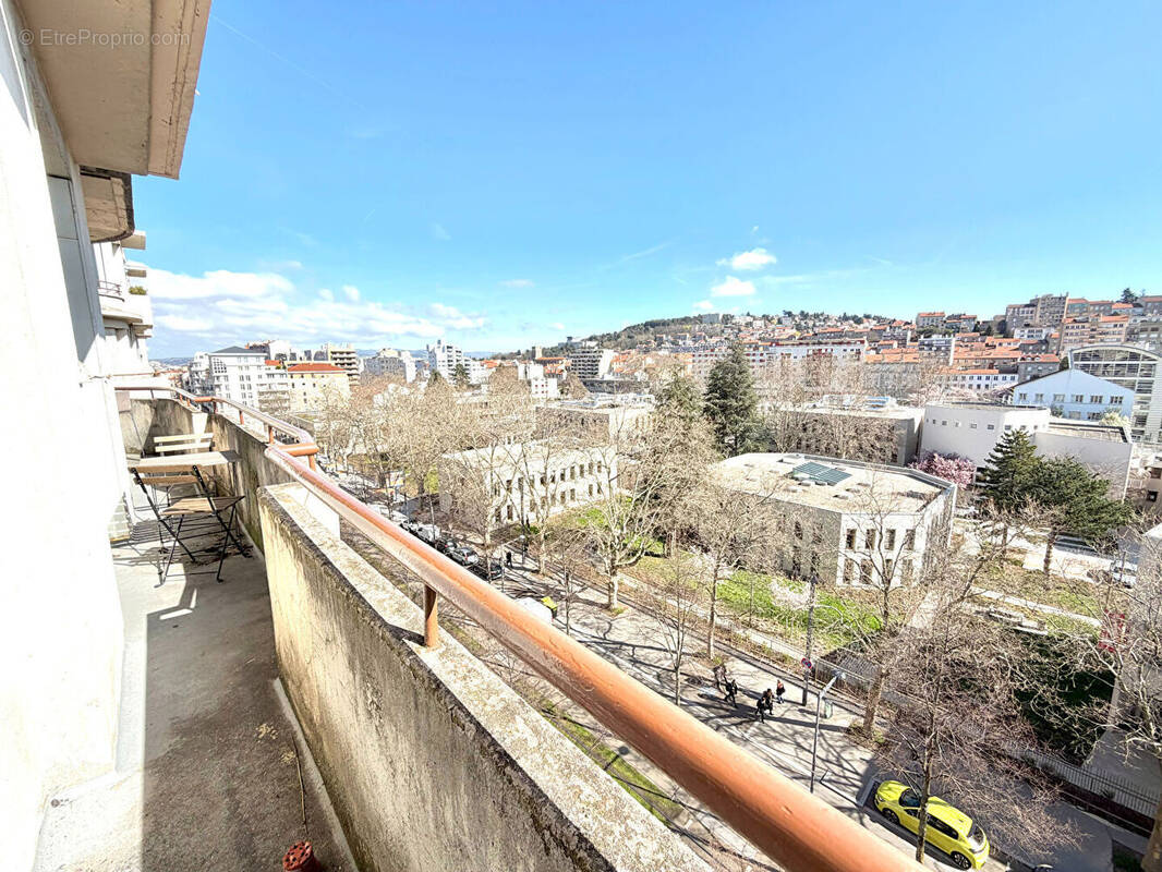 Appartement à SAINT-ETIENNE