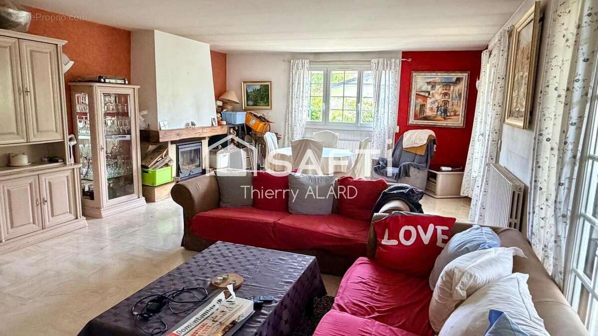 Maison 200 m² à Domont  - photo 3