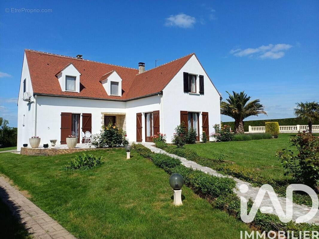 Photo 1 - Maison à MONTIGNY-LE-GUESDIER