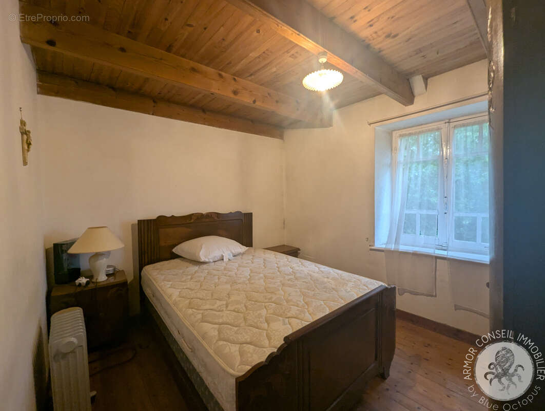 Maison à LANGUENAN