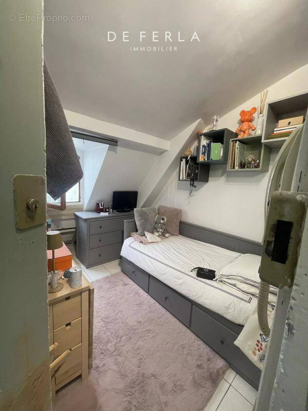 Appartement à PARIS-7E