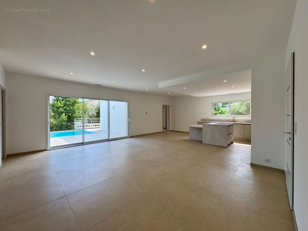 Maison à vendre 5 pièces ALES (30) - photo 3