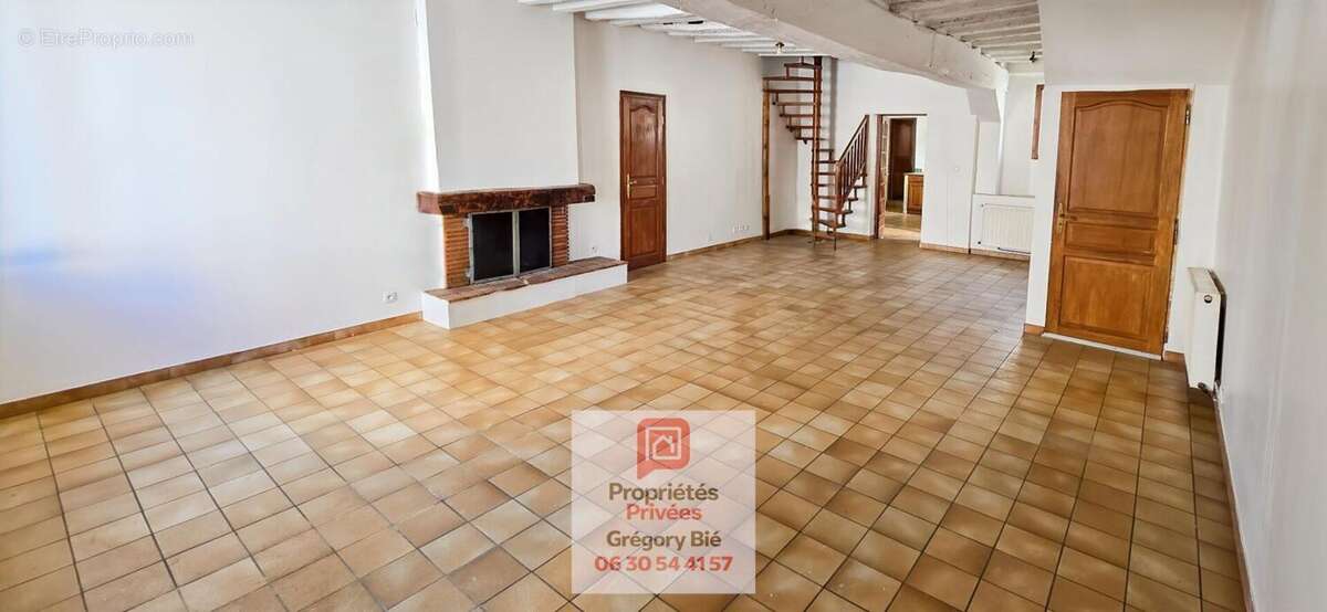 Appartement à COULOMMIERS
