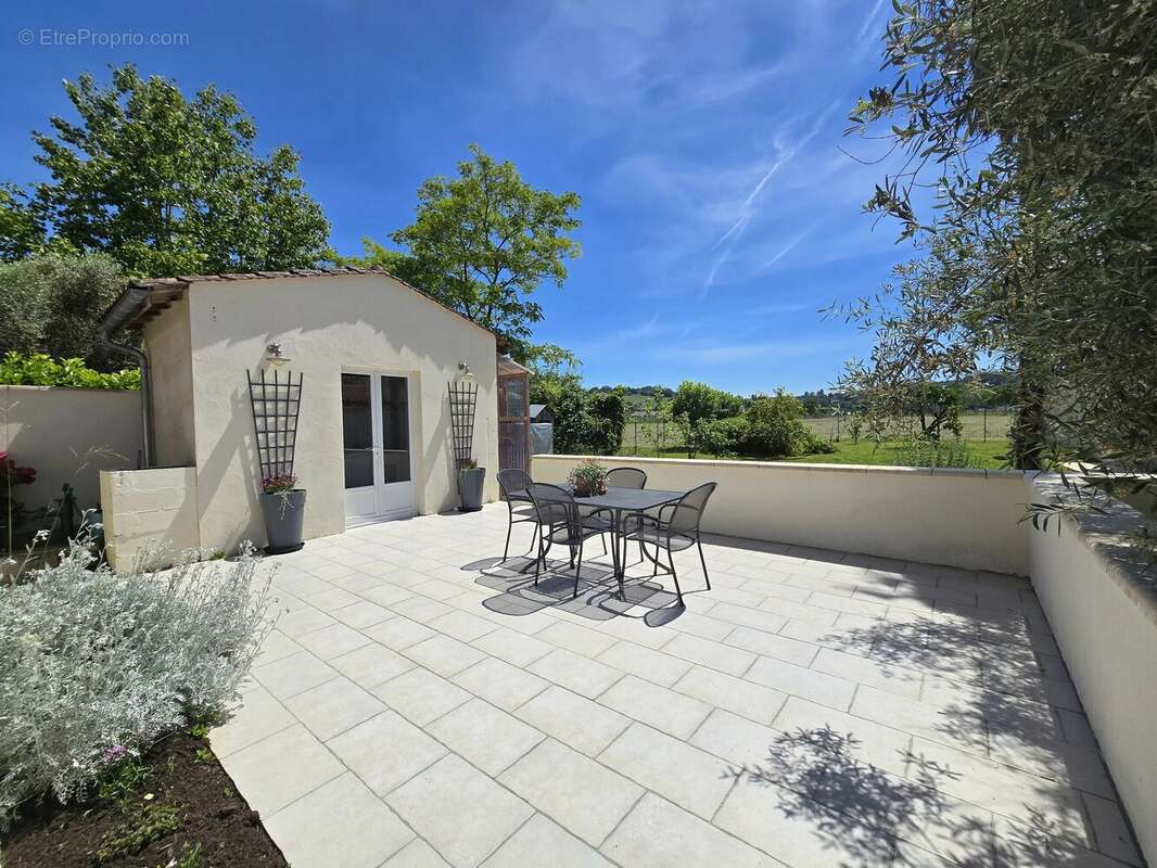 Maison à PINEUILH
